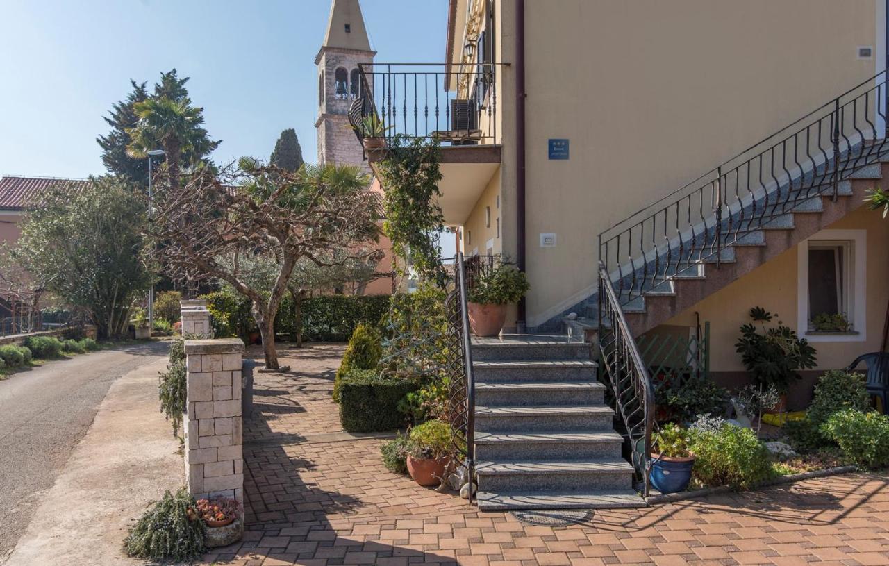 Apartment Complex Orzan Lovrecica Exterior photo